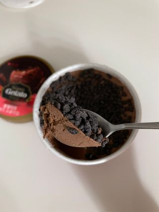 롯데제과 본젤라또 비스킷&바닐라카라멜바, 본젤라또 베리쇼콜라컵 — 5점을 준 리뷰어가 2021년 12월 올린 사용 사진