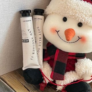멈칫(MUMCHIT) 넥퍼퓸 NECKPERFUME 2가지 향 — 5점을 준 리뷰어가 2021년 11월 올린 사용 사진