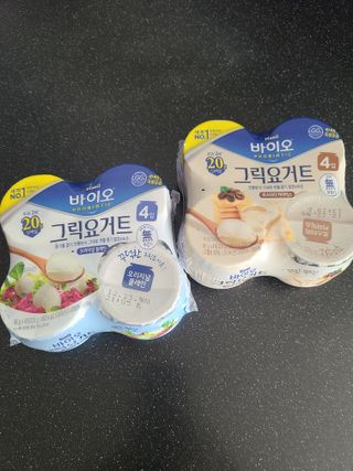 매일바이오 그릭요거트 오리지널 플레인 4개, 로스터리 커피믹스 4개 — 5점을 준 리뷰어가 2021년 12월 올린 사용 사진