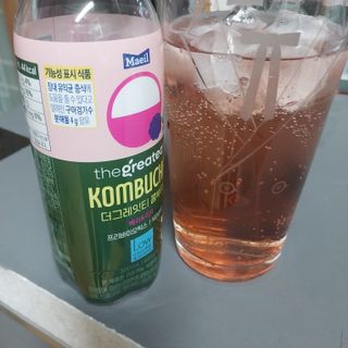더그레잇티 콤부차 [매일유업] 더그레잇티 44kcal 콤부차 300ml *12개입 (오리지널 6개+베리리치 6개) — 5점을 준 리뷰어가 2023년 7월 올린 사용 사진