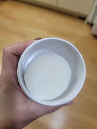 오투에니원 화이트 스완 갈락토미세스 비타민 C 필링 패드 60매 — 5점을 준 리뷰어가 2022년 12월 올린 사용 사진