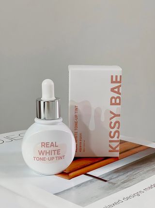 KISSY BAE 키시베이 키시베이 리얼화이트 톤업틴트 — 5점을 준 리뷰어가 2021년 7월 올린 사용 사진