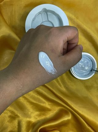 CRE8SKIN(크리에이트스킨) 화사한크림 — 5점을 준 리뷰어가 2022년 3월 올린 사용 사진