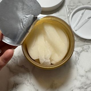 스킨1004 [SKIN1004] 마다가스카르 센텔라 퀵 카밍 패드 70매 130ml — 5점을 준 리뷰어가 2024년 9월 올린 사용 사진
