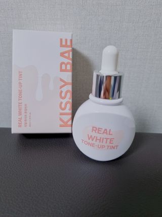 KISSY BAE 키시베이 키시베이 리얼화이트 톤업틴트 — 5점을 준 리뷰어가 2021년 7월 올린 사용 사진