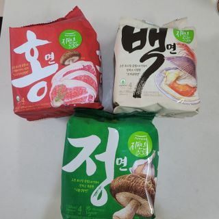 [풀무원] 자연은맛있다 정면, 백면, 홍면  세트 — 5점을 준 리뷰어가 2021년 4월 올린 사용 사진