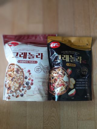 씨알푸드 씨알로 그래놀라 2종 후르츠+크랜베리 아몬드 — 5점을 준 리뷰어가 2022년 7월 올린 사용 사진