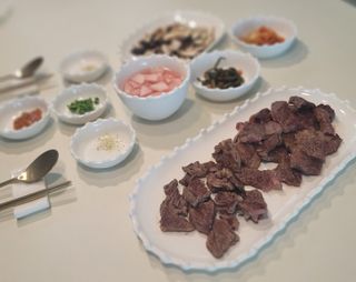 화룽 프리미엄 소고기 와규 mb9고마블 눈꽃살+부채살+등심 선물세트 — 5점을 준 리뷰어가 2022년 5월 올린 사용 사진