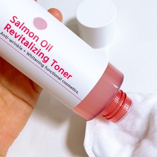 아이앤립 / EYENLIP 아이앤립 연어오일 리바이탈라이징 토너 — 4.5점을 준 리뷰어가 2021년 4월 올린 사용 사진