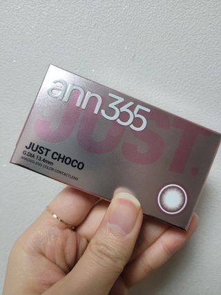 앤365 [ANN365LENS] 저스트 블랙, 초코 2종 중 택일 — 5점을 준 리뷰어가 2021년 12월 올린 사용 사진