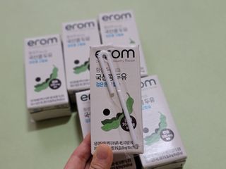 이롬 erom 황성주박사의 국산콩 두유 검은콩 고칼슘 — 5점을 준 리뷰어가 2021년 1월 올린 사용 사진