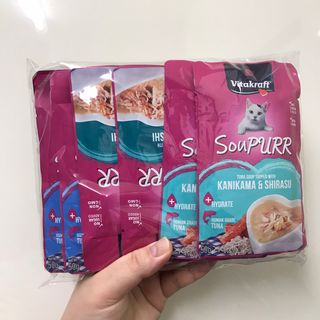 비타크래프트 고양이 수프 50g 3가지맛 x4팩씩 총 12팩 — 5점을 준 리뷰어가 2021년 10월 올린 사용 사진