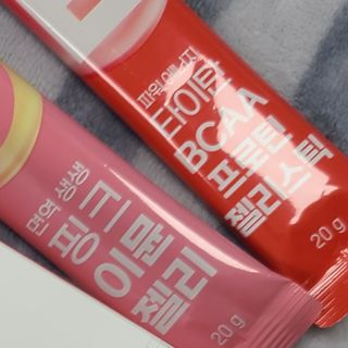 인디닥터 면역 생생 핑크 이뮨 젤리 + 타이탄 BCAA 프로틴 젤리스틱 — 5점을 준 리뷰어가 2022년 4월 올린 사용 사진