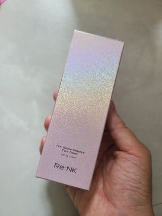 리엔케이 핑크 볼륨 래디언스 컬러크림 에디션 — 5점을 준 리뷰어가 2022년 11월 올린 사용 사진