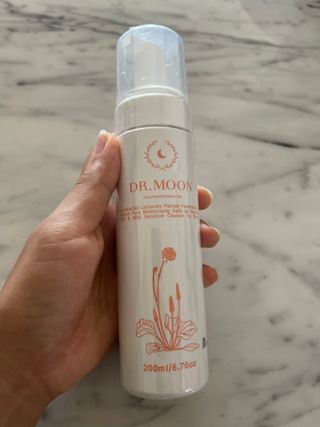 MF프리 [닥터문] 유산균 락토케어 질경초 여성청결제 200ml (폼타입) — 5점을 준 리뷰어가 2022년 7월 올린 사용 사진