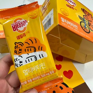 광동제약 [광동] 비타500데일리스틱 70포X2개 + 뚱랑이엽서 + 쇼핑백 증정 — 5점을 준 리뷰어가 2022년 10월 올린 사용 사진