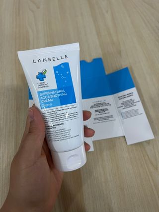 랑벨 수퍼내츄럴 아쿠아 수딩 크림 100ml — 5점을 준 리뷰어가 2022년 4월 올린 사용 사진
