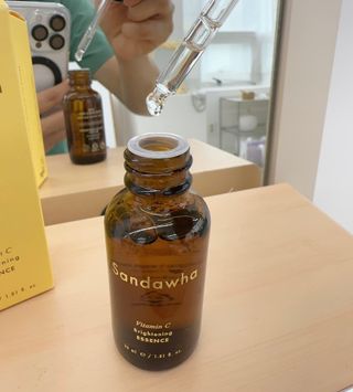 스킨큐어 산다화 비타민c 화이트닝 에센스 30ml — 4.5점을 준 리뷰어가 2023년 7월 올린 사용 사진