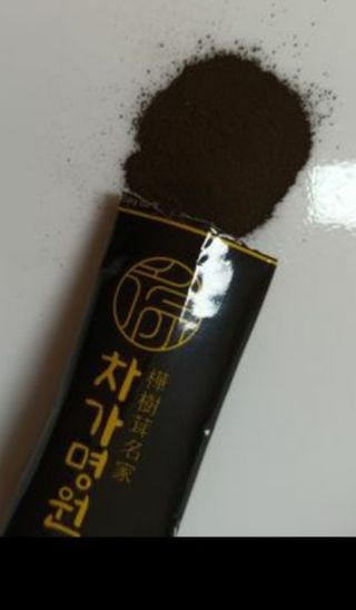 차가명원 차가버섯 프리미엄 추출분말 10일분(20포) — 5점을 준 리뷰어가 2022년 6월 올린 사용 사진