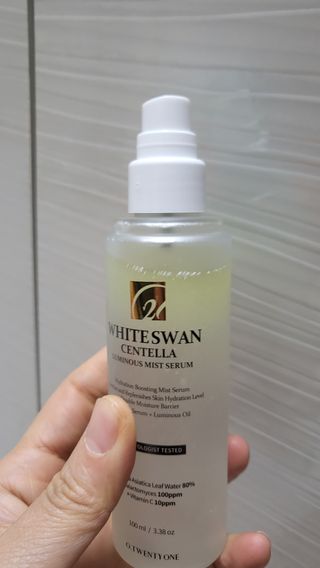 오투에니원 화이트스완 센텔라 루미너스 미스트 세럼 100ml — 5점을 준 리뷰어가 2023년 2월 올린 사용 사진