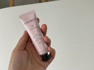 러브모아 향수 고체향수 승무원 고체향수 바르는 향수 니치향수 도손 우드세이지 앤 씨솔트 — 4.5점을 준 리뷰어가 2022년 10월 올린 사용 사진