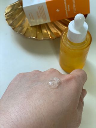체르엠 스템앤셀 비타민 브라이트닝 에센스 30ml 1개 — 5점을 준 리뷰어가 2022년 1월 올린 사용 사진