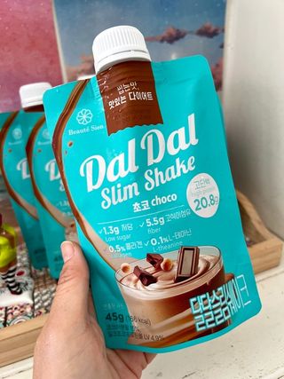 달달슬림쉐이크 [블로그]달달슬림 맛있는 단백질 쉐이크 파우치 다이어트 식사대용 프로틴 파우더 보충제 — 5점을 준 리뷰어가 2025년 8월 올린 사용 사진