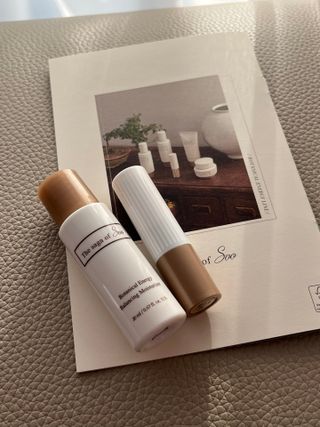 더사가오브수 [사가수] 효혜윤 보태니컬 에너지 에센스인로션 20ml /아이포올 스틱 3g — 4.5점을 준 리뷰어가 2023년 3월 올린 사용 사진