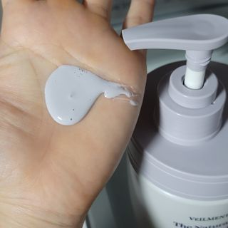 벨먼 내추럴 스파 머드레티놀 바디워시(그린로즈, 미드나잇 피오니) — 5점을 준 리뷰어가 2022년 6월 올린 사용 사진