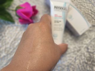피지오겔 레드수딩 시카밸런스 크림 50ml — 5점을 준 리뷰어가 2022년 4월 올린 사용 사진