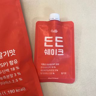 [덜다] 든든 식물성 단백질 쉐이크 40g X 7입 (곡물/딸기) — 5점을 준 리뷰어가 2023년 8월 올린 사용 사진