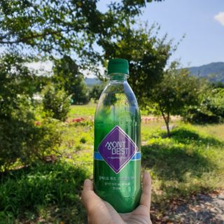 몽베스트 Montbest with Sparkling water Plain 20병 — 5점을 준 리뷰어가 2022년 9월 올린 사용 사진