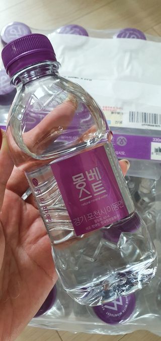 몽베스트 [MONTBEST] 330mL 20병 — 5점을 준 리뷰어가 2021년 10월 올린 사용 사진