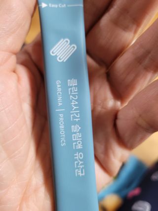 클린24시간 슬림앤유산균 1박스 (3.5g X 15포) — 4점을 준 리뷰어가 2022년 11월 올린 사용 사진