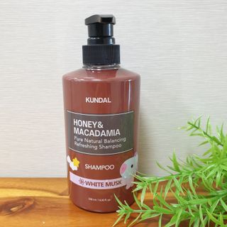 쿤달 [KUNDAL 공식] 프리미엄 헤어 케어 스페셜 세트 샴푸 500ml &amp; 트리트먼트 500ml — 5점을 준 리뷰어가 2021년 3월 올린 사용 사진
