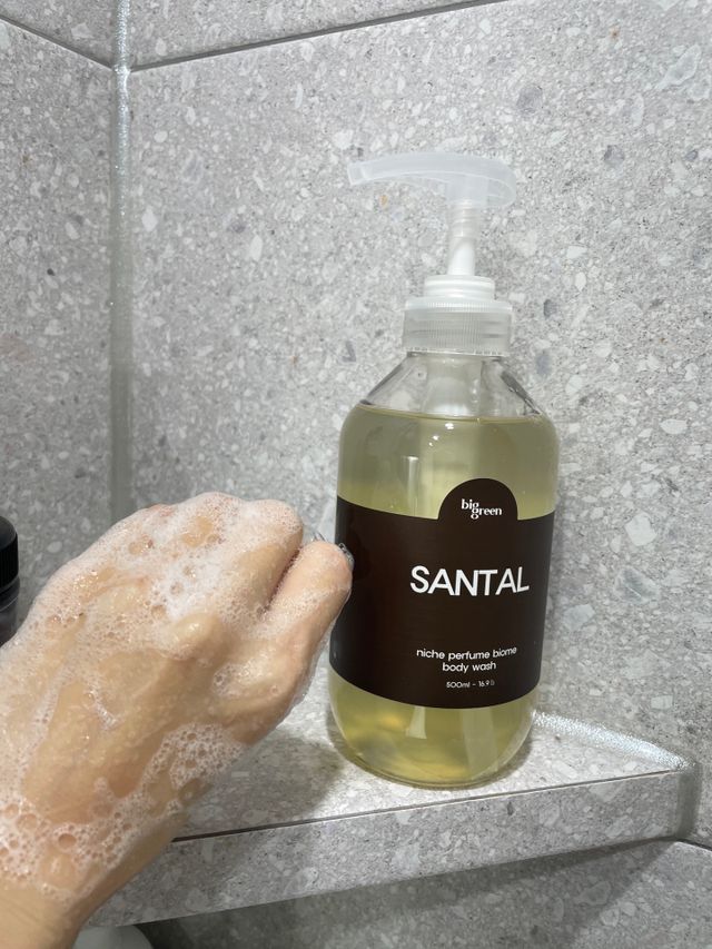 빅그린 니치 퍼퓸 바이옴바디워시 500ml(상탈, 블랙베리&베이, 블랑쉐 3종 중 택1) 리뷰 사진