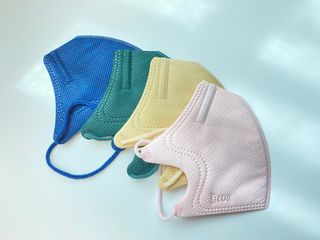 [블루 본 아이노우] 유아용 컬러마스크 40 PCS SET 2중 택 1 — 5점을 준 리뷰어가 2021년 4월 올린 사용 사진