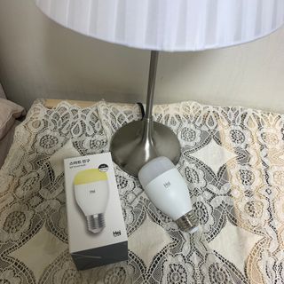 헤이홈 LED전구 화이트 스마트 전구 wifi 연결 스마트폰 연동 음성제어 원격제어 — 5점을 준 리뷰어가 2021년 5월 올린 사용 사진