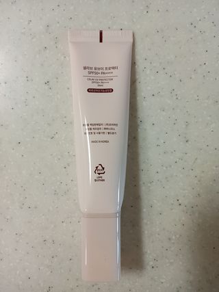 프리마인 선크림만 바꿨을 뿐인데 매일 물 2L챙겨먹고 기초케어 완벽하게 한 물빛피부 완성,셀라브UV프로텍터 — 5점을 준 리뷰어가 2023년 6월 올린 사용 사진