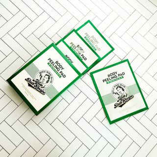 엄마의목욕탕레시피 바디 필링 패드_8매입 — 5점을 준 리뷰어가 2021년 2월 올린 사용 사진
