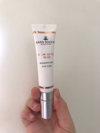 산수시 일루미네이팅 펄 영양 다크서클 스틱 아이 크림 케어 15ml — 5점을 준 리뷰어가 2021년 6월 올린 사용 사진