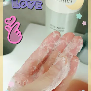 유메이 웰니스 샴푸 + 유메이 스칼프 브러쉬 — 5점을 준 리뷰어가 2022년 1월 올린 사용 사진