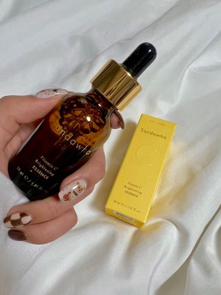스킨큐어 산다화 비타민c 화이트닝 에센스 30ml — 5점을 준 리뷰어가 2023년 10월 올린 사용 사진