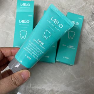 치과에서 쓰는 치약 _ 라벨제로 저불소 꼬마, 키즈, 유아, 베이비, 주니어 안전한 어린이치약 — 5점을 준 리뷰어가 2022년 12월 올린 사용 사진