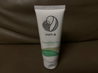 mom e 맘이 내추럴 베이비 케어 크림+바디오일 — 5점을 준 리뷰어가 2021년 1월 올린 사용 사진