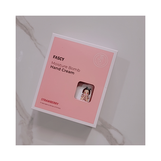 파시 FASCY 高保湿ハンドクリーム40ml+80ml セット — 5점을 준 리뷰어가 2021년 6월 올린 사용 사진