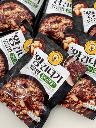한성기업 무볼레 왕건더기 볶음밥 갈릭스테이크 — 5점을 준 리뷰어가 2021년 10월 올린 사용 사진