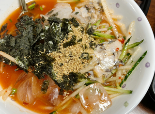 마라도푸드 포항 구룡포 햇 과메기 야채세트 마라도회식당 꽁치 — 5점을 준 리뷰어가 2023년 10월 올린 사용 사진
