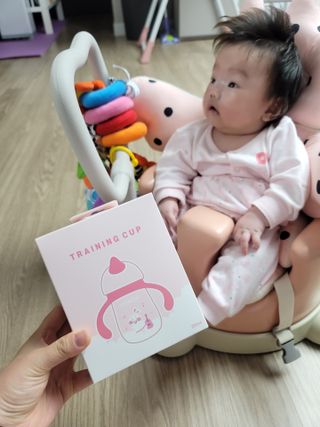 유비맘 트라이탄 코니빨대컵_컬러 랜덤 발송 — 5점을 준 리뷰어가 2021년 3월 올린 사용 사진