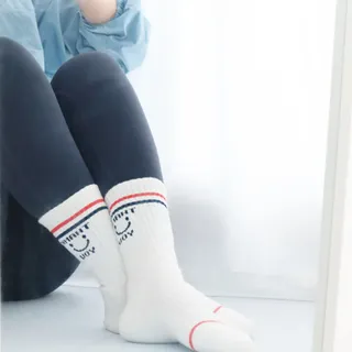 사이즈가 있는 양말 필로이 운동하기 좋은 날!_스포츠 크루 양말 4족 세트_남여 각각 (S,M,L)_컬러 랜덤 발송 — 5점을 준 리뷰어가 2022년 5월 올린 사용 사진
